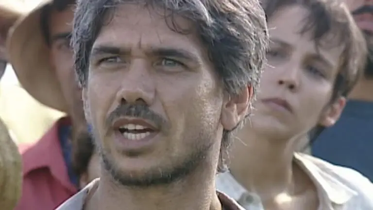 Qual o final de Regino em O Rei do Gado?