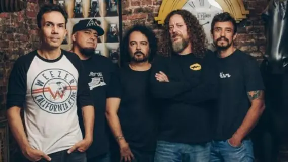 Como estão os integrantes da banda Raimundos hoje?