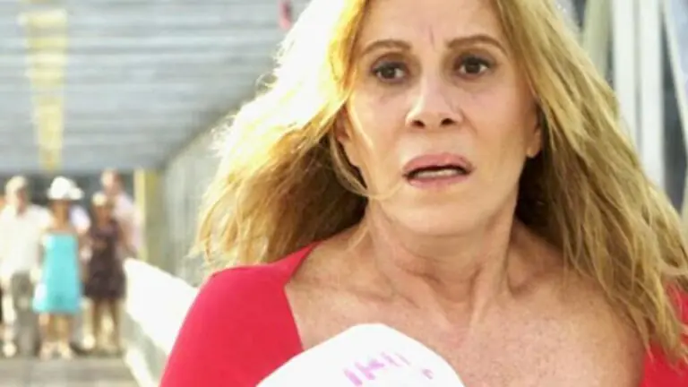 Quando passou a novela Senhora do Destino?