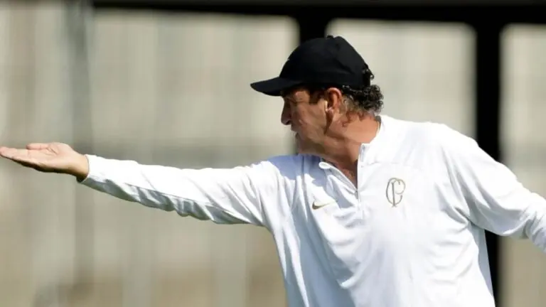 Se o Cuca sair do Corinthians, quem pode entrar no lugar?