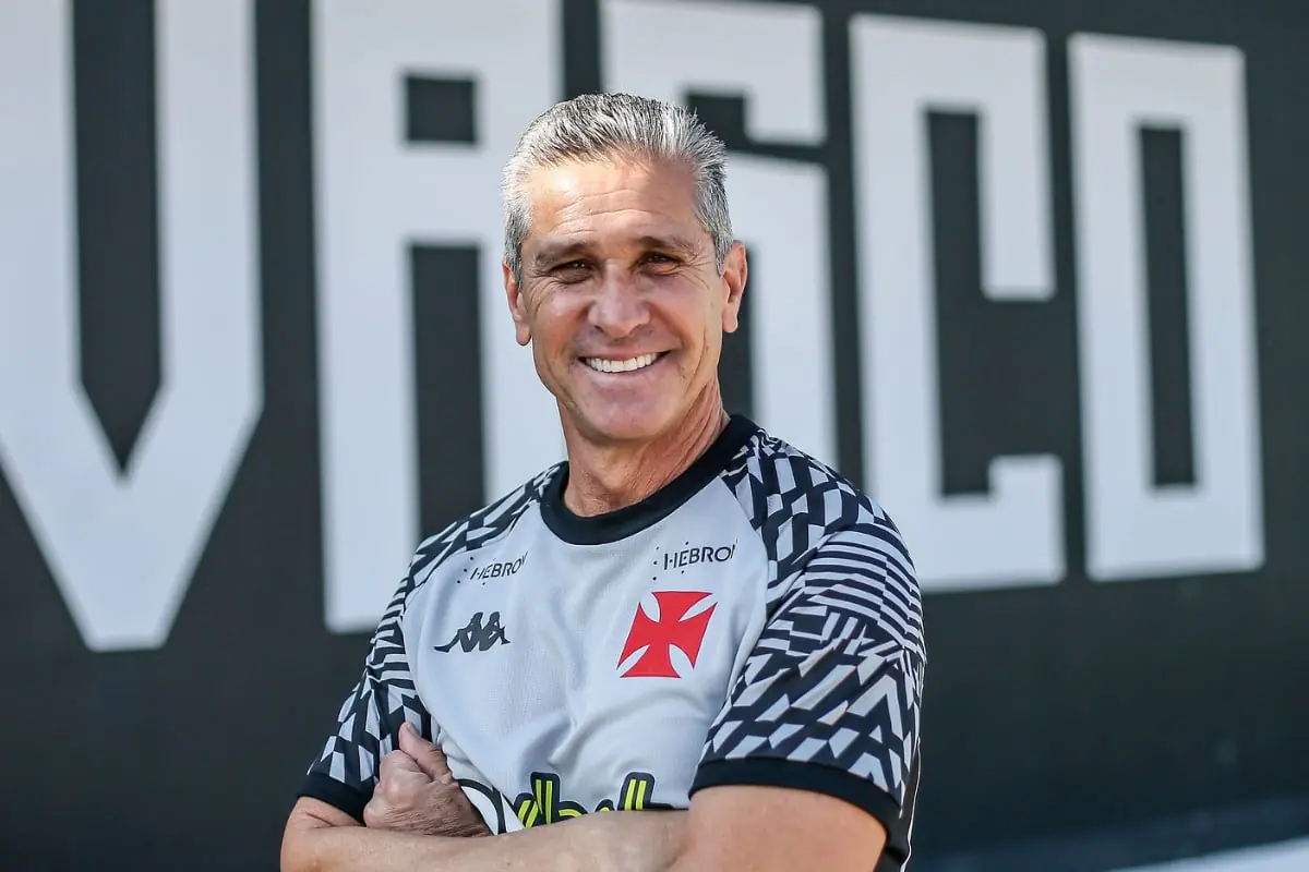 Se o Cuca sair do Corinthians, quem pode entrar no lugar