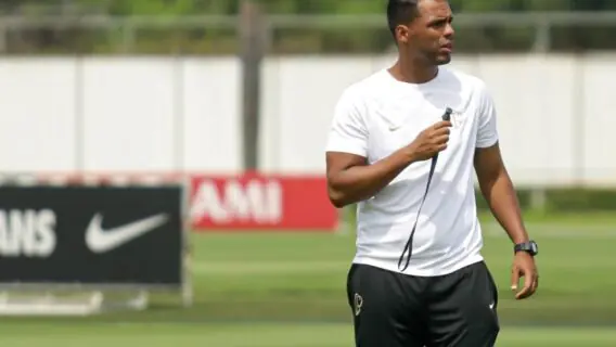 Demitido! Fernando Lázaro não é mais técnico do Corinthians