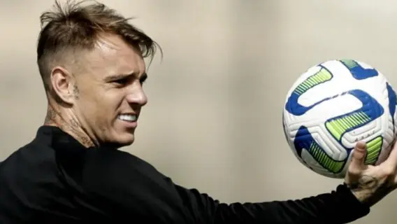 Goiás x Corinthians onde assistir: transmissão  neste domingo no Brasileirão, 23 de abril