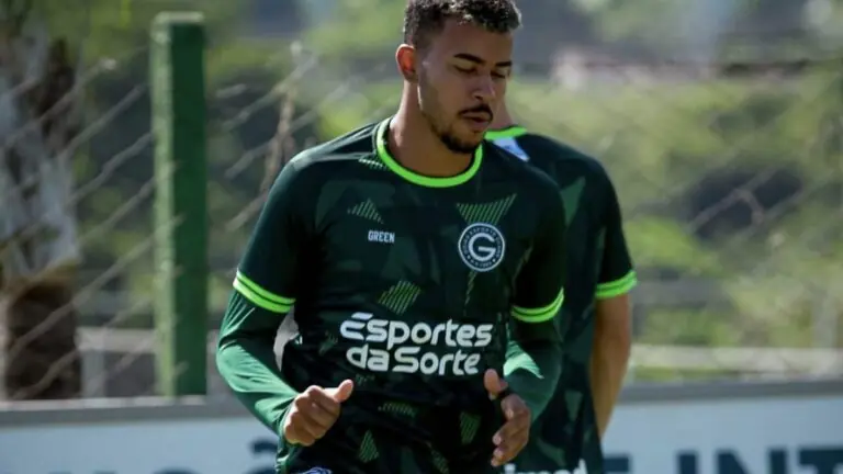 Onde assistir o jogo do Goiás x Santa Fe hoje na Sul-Americana (04/04)