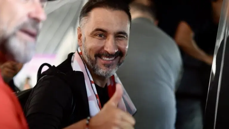 Torcida comemora com memes de Vítor Pereira fora do Flamengo
