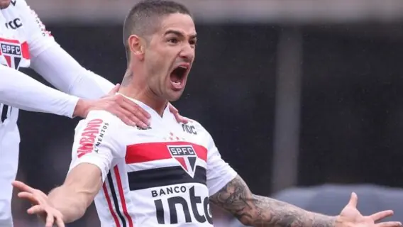 Quando é a estreia de Alexandre Pato no São Paulo em 2023?