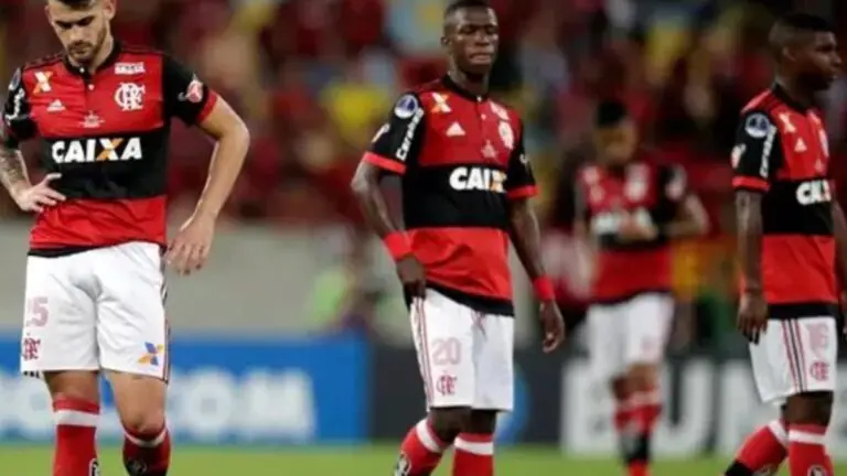 Quais títulos o Flamengo não tem?
