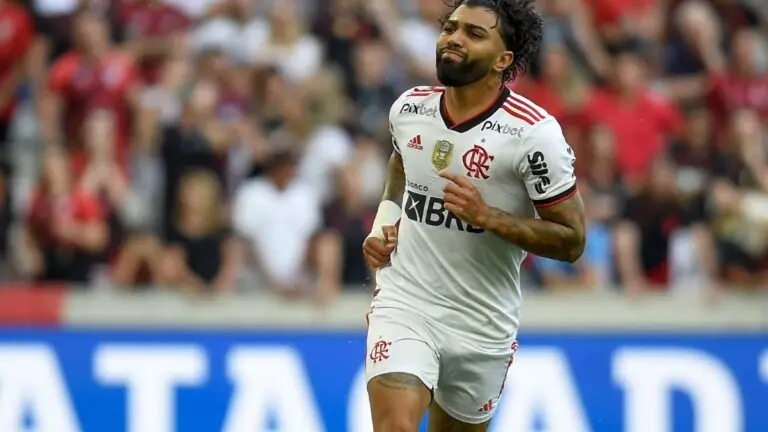 Gabigol está suspenso até quando? Quando o atacante volta a jogar?