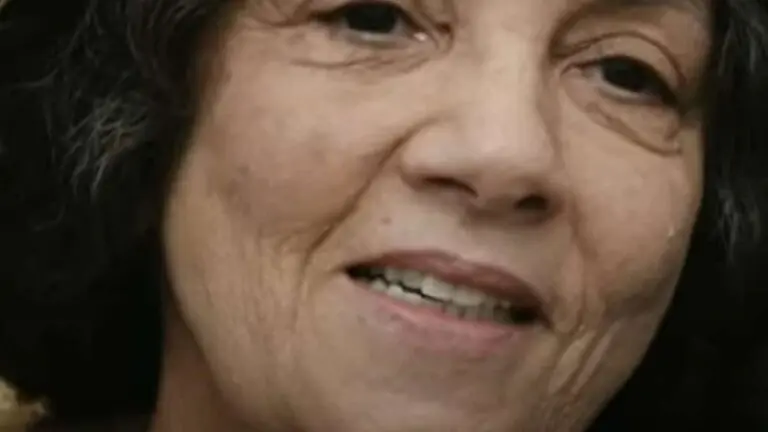 A mãe de Moisés morre em Os Dez Mandamentos?