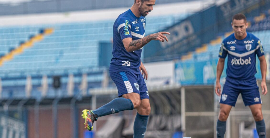 Qual canal vai passar Tombense x Avaí hoje na Série B ao vivo