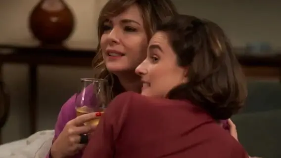 Clara e Helena ficam juntas na novela Vai na Fé?