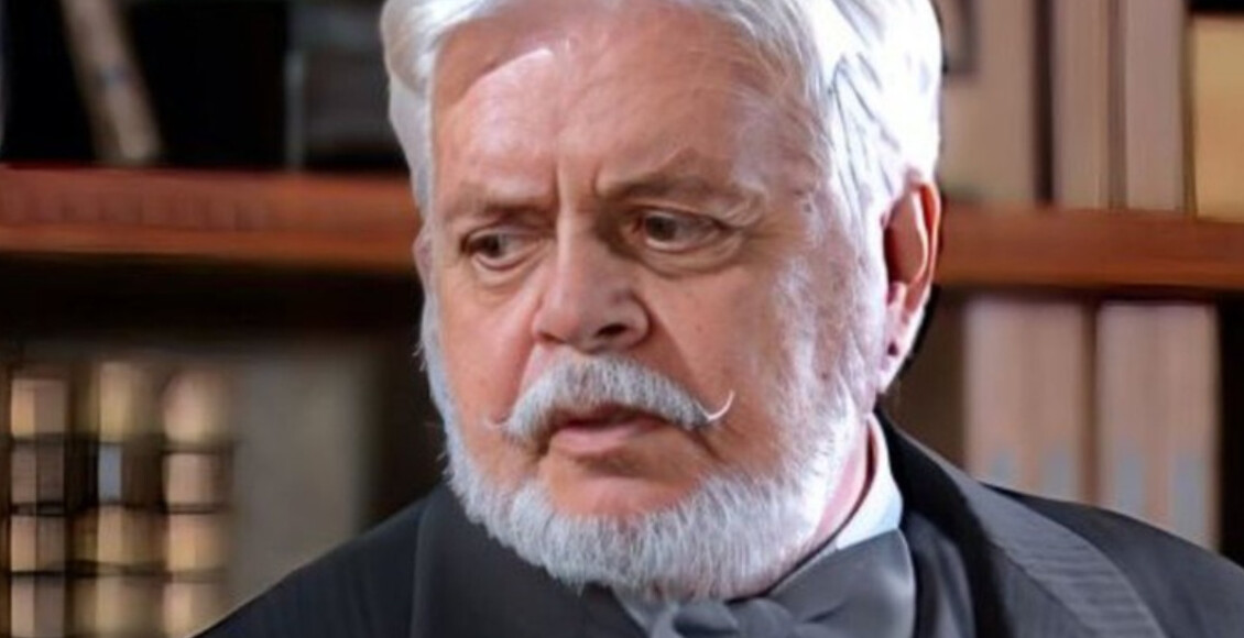 conde klaus fica com quem no final