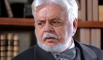 conde klaus fica com quem no final