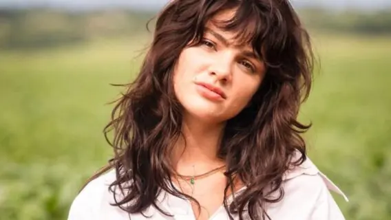 O corte de cabelo de Debora Ozório, a Petra de Terra e Paixão