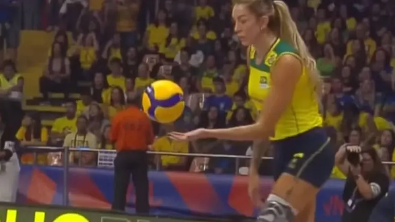 AO VIVO: Onde vai passar jogo do Brasil vôlei feminino agora (15/06)