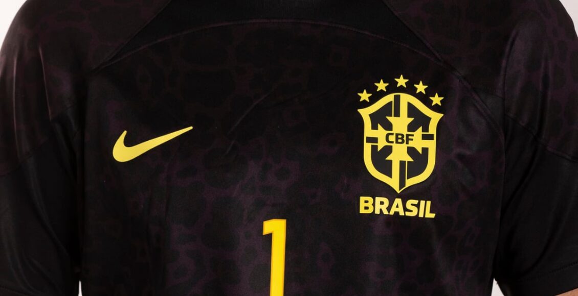 Veja o uniforme preto da Seleção Brasileira em jogo na Espanha