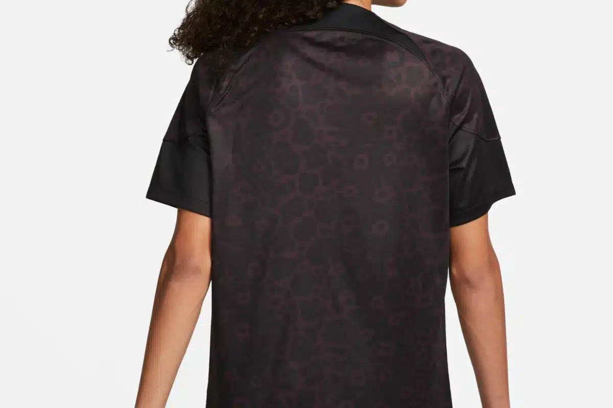 Veja o uniforme preto da Seleção Brasileira em jogo na Espanha