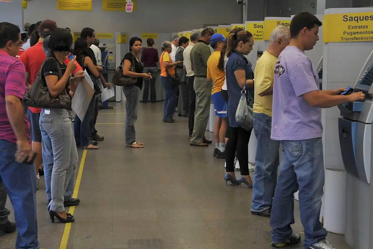 Horário que abre o Banco do Brasil hoje