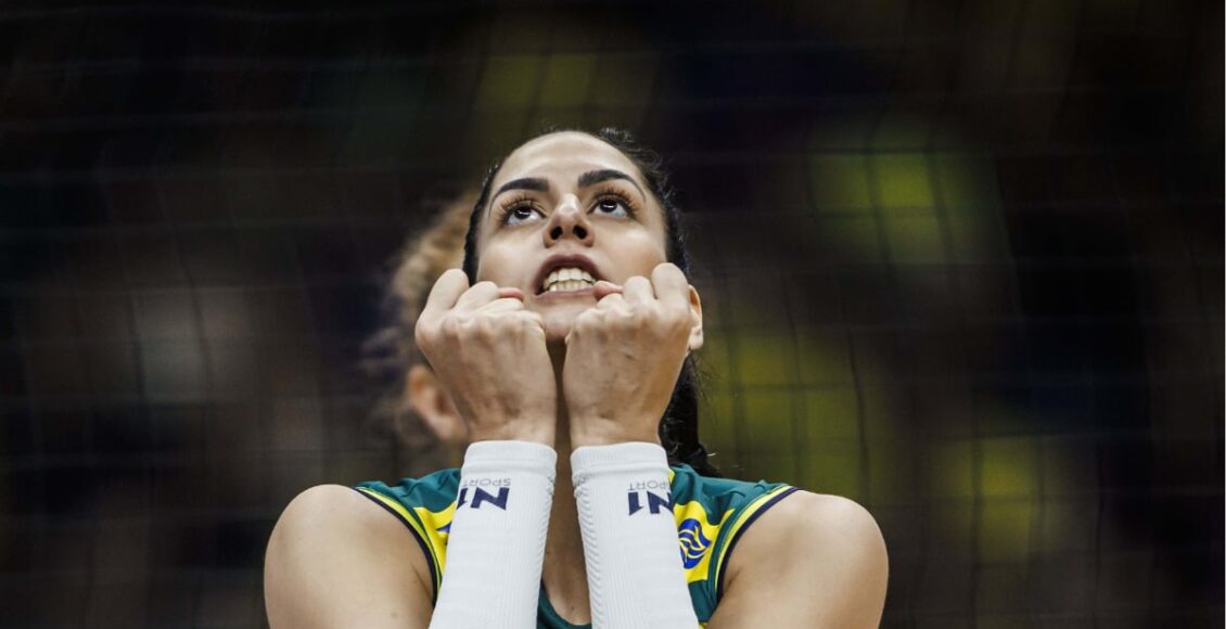 Ainda tem jogo de vôlei feminino