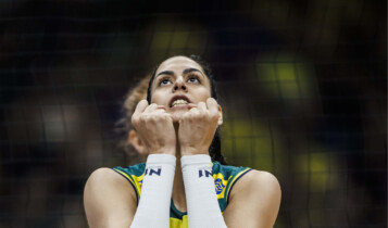 Ainda tem jogo de vôlei feminino