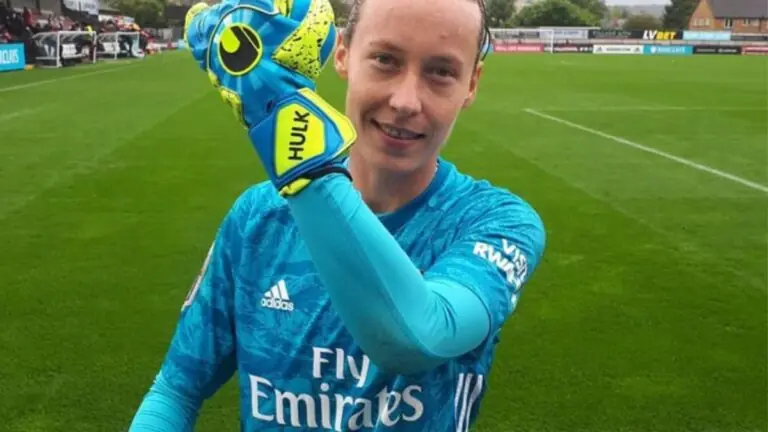 Ela é boa? Quem é a goleira da França na Copa do Mundo 2023