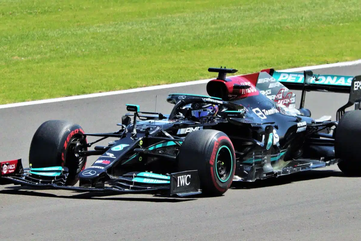Qual foi a última vez que Lewis Hamilton ganhou na F1?