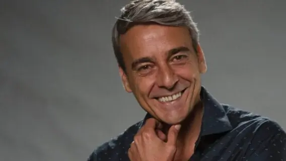 Aos 57 anos, Alexandre Borges está casado?