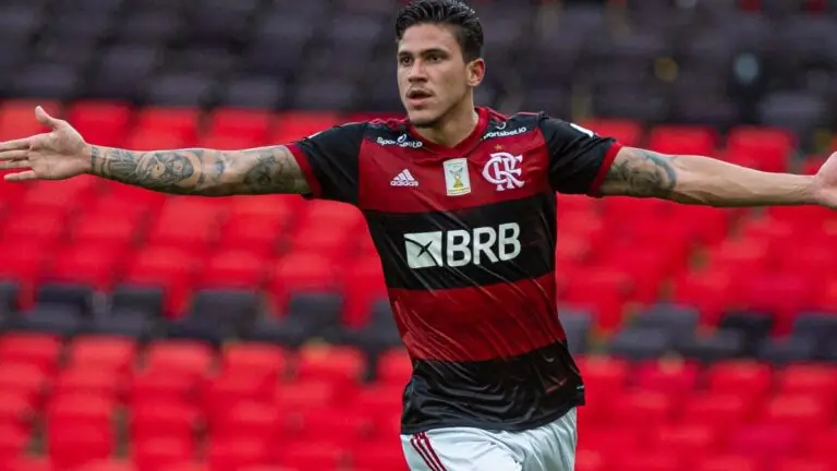 É verdade que o Pedro vai para o Corinthians ou não?