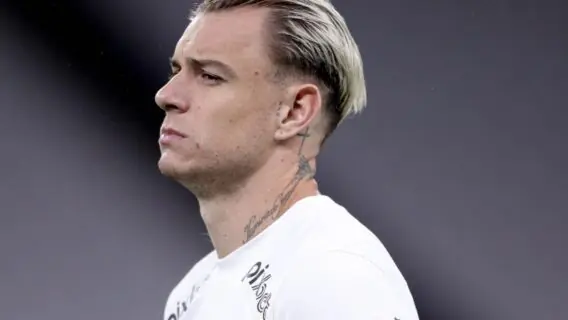 Róger Guedes vai para qual time após sair do Corinthians?