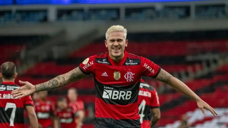 Qual é o salário do Pedro no Flamengo em 2023?