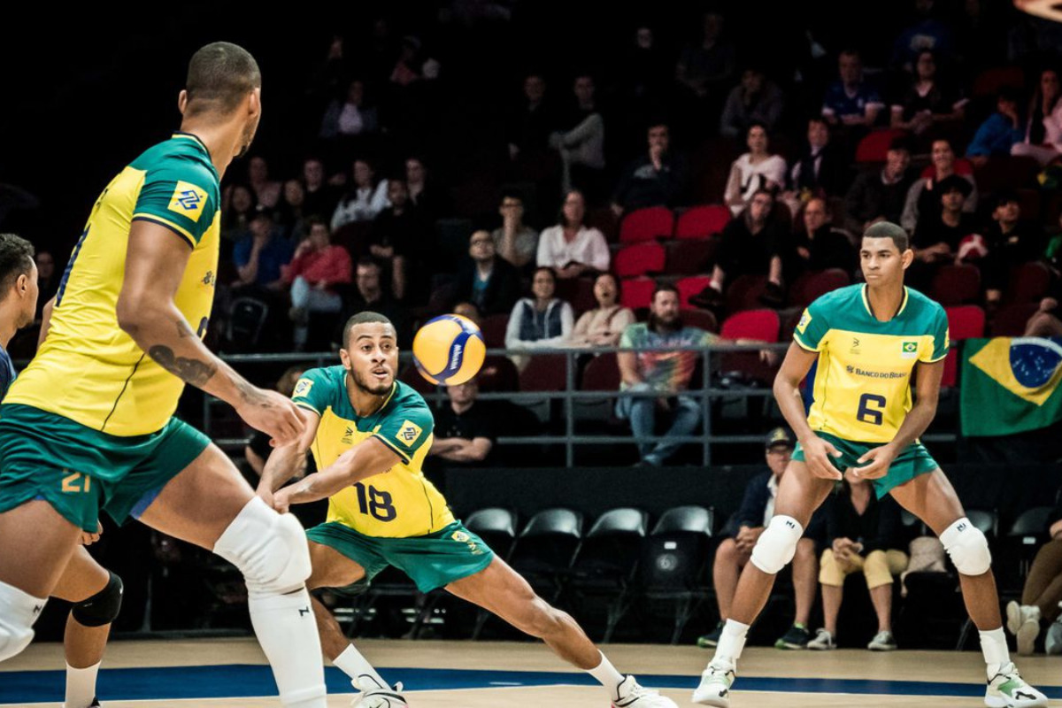 Olimpíadas: onde assistir ao jogo do vôlei masculino do Brasil? Saiba em  qual canal vai passar - TV História