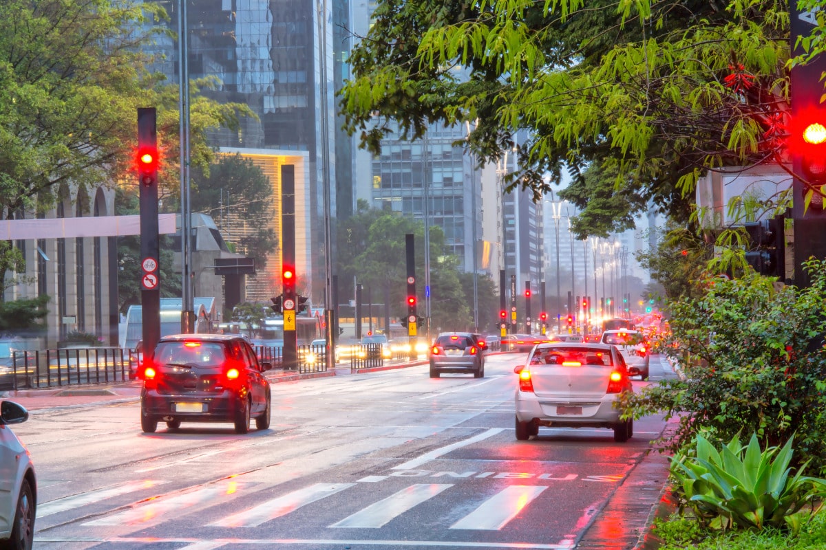 Tempo vai virar: frente fria chega em SP e temperatura cai a 15ºC