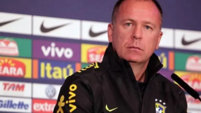 Mano Menezes é o novo técnico do Corinthians 2023; veja salário