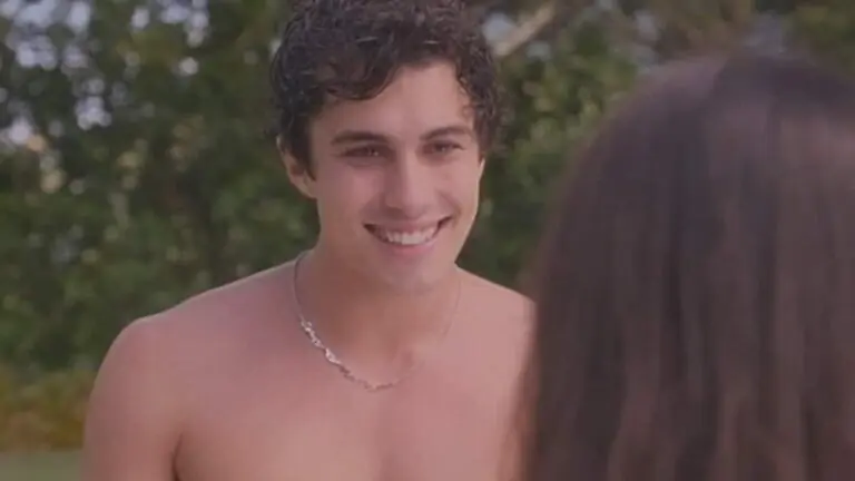 Quando descobrem quem matou o irmão de Natália em Elas por Elas?