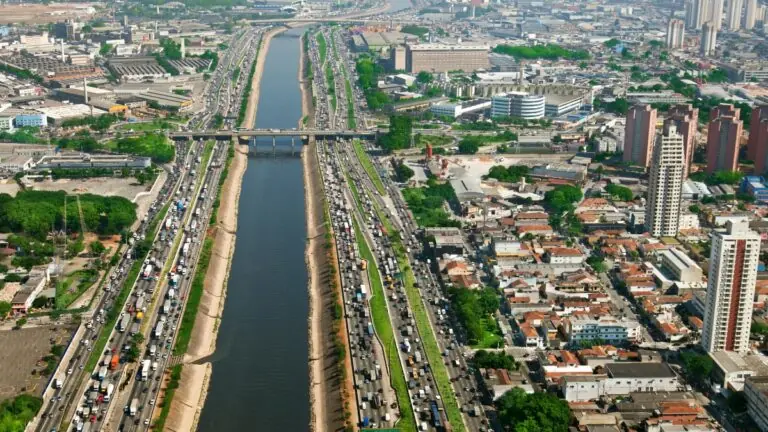 SP suspende rodízio de carros; veja programação