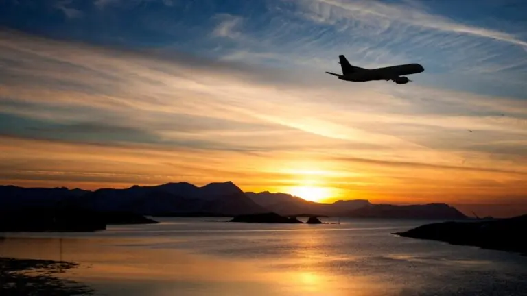 Dia primeiro de novembro é feriado em 2023?