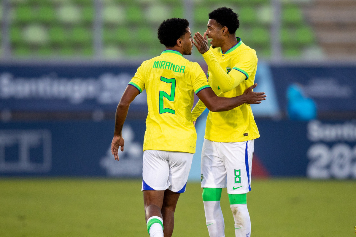 Brasil vence México e se classifica à final do futebol no Pan-Americano >  No Ataque