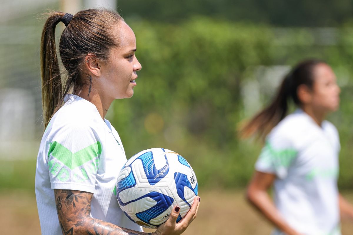 Palmeiras AO VIVO! Veja onde assistir ao jogo diante do Corinthians pela  final da Libertadores Feminina 2023