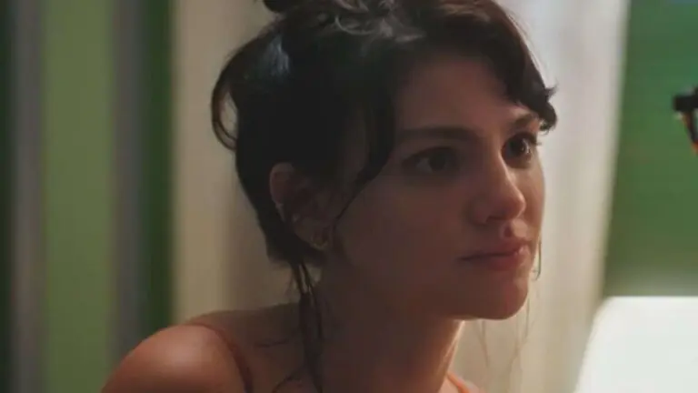 Terra e Paixão: Petra se lembra da pessoa que abusou dela