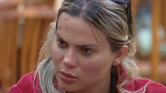 A Fazenda 15: quem é o namorado de Kally Fonseca?