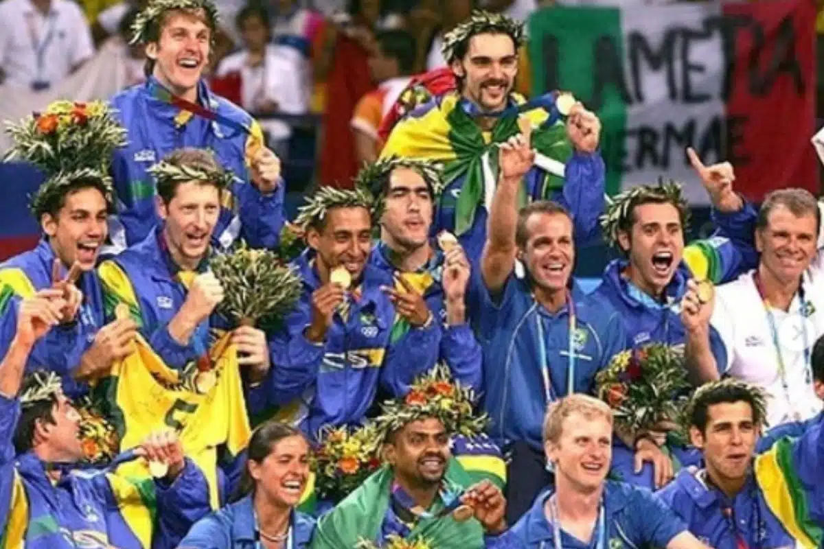 Quem é o técnico do SESI SP de Bauru no vôlei masculino em 2023