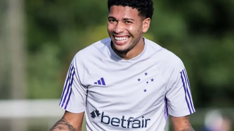 4 formas de assistir o jogo do Cruzeiro hoje contra o Athletico PR