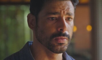 horário da novela terra e paixão hoje