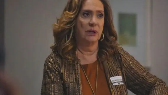 Quando Agatha morre na novela Terra e Paixão?