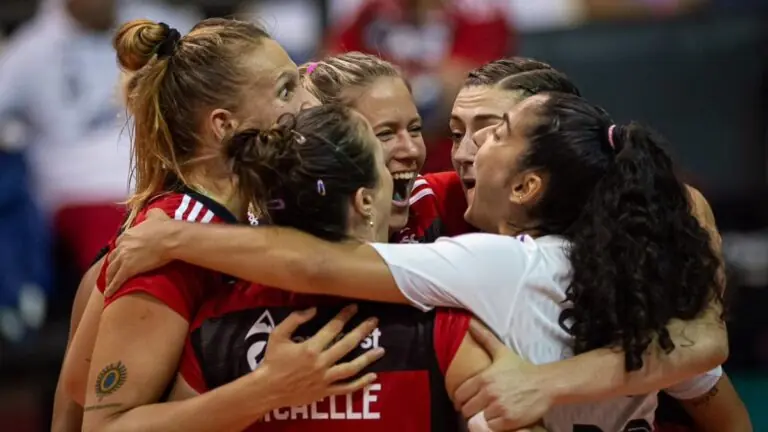 Flamengo de vôlei feminino enfrenta o Maringá hoje – 04/12