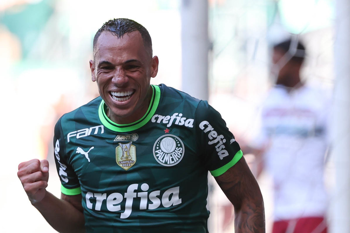 Palmeiras vence Fluminense e pode ser campeão brasileiro na última rodada