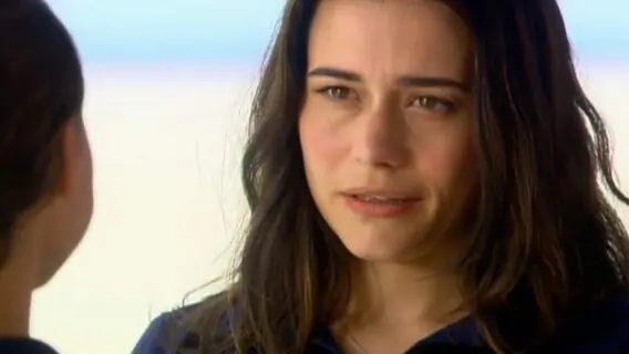 Quem é a verdadeira mãe de Paula em Paraíso Tropical?