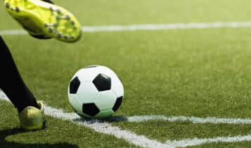Tem jogos de futebol no domingo