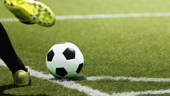 Tem jogos de futebol hoje? Programação da véspera de Natal