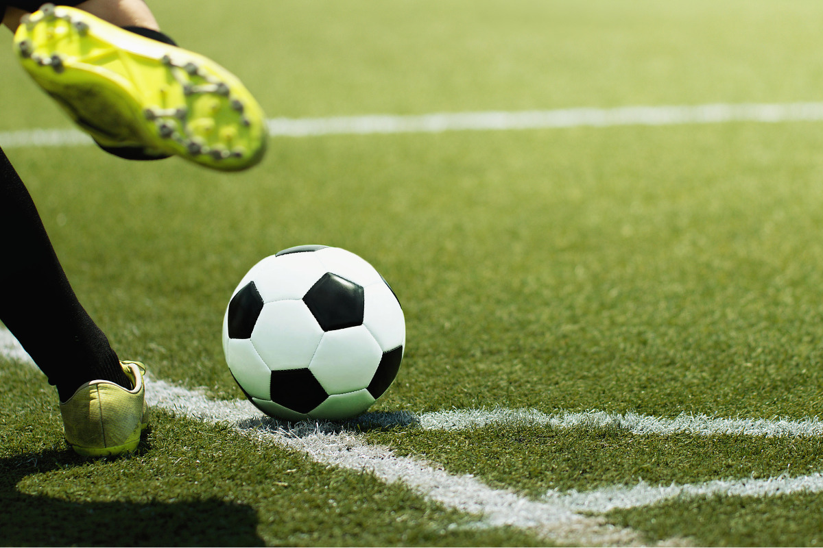 Tem jogos de futebol no domingo